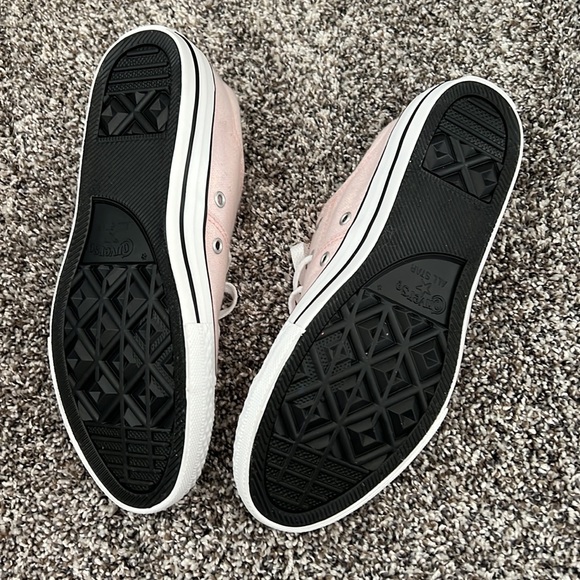 Converse - Picture 3 of 4